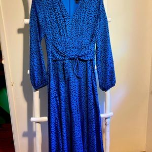 Ann Taylor Size S flattering feminine midi dress